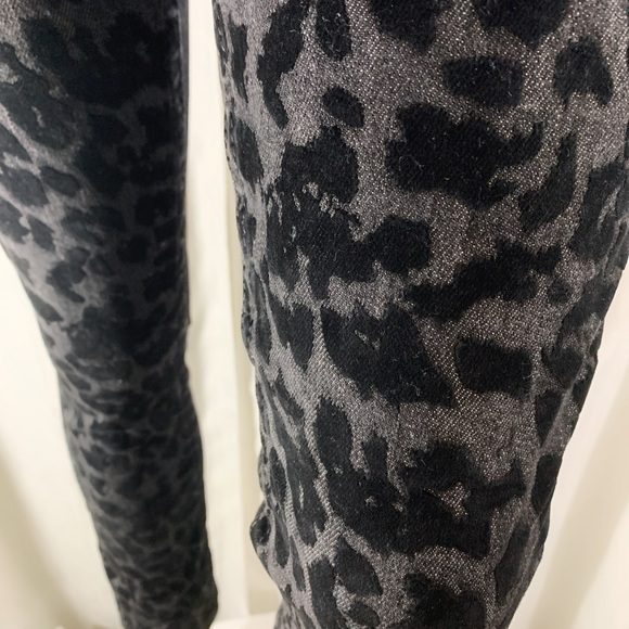 EXPRESS - Picture 13 of 16